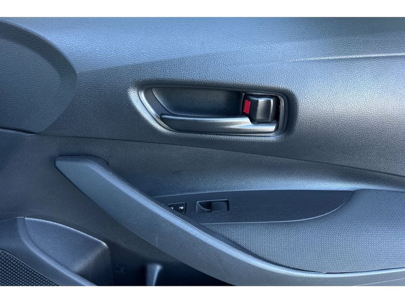 Toyota Corolla Vehicle Full-screen Gallery Image 18