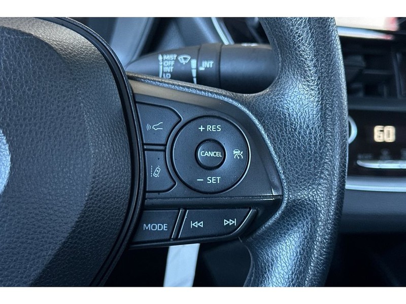 Toyota Corolla Vehicle Full-screen Gallery Image 25