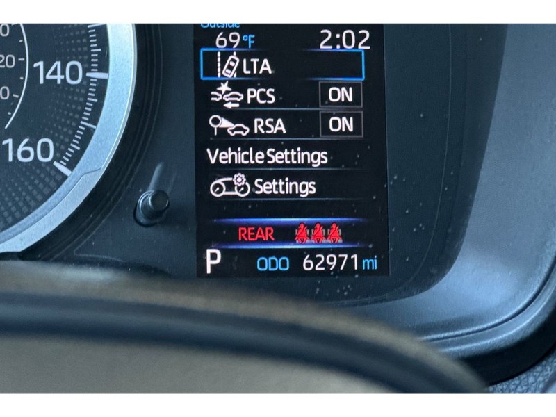 Toyota Corolla Vehicle Full-screen Gallery Image 27