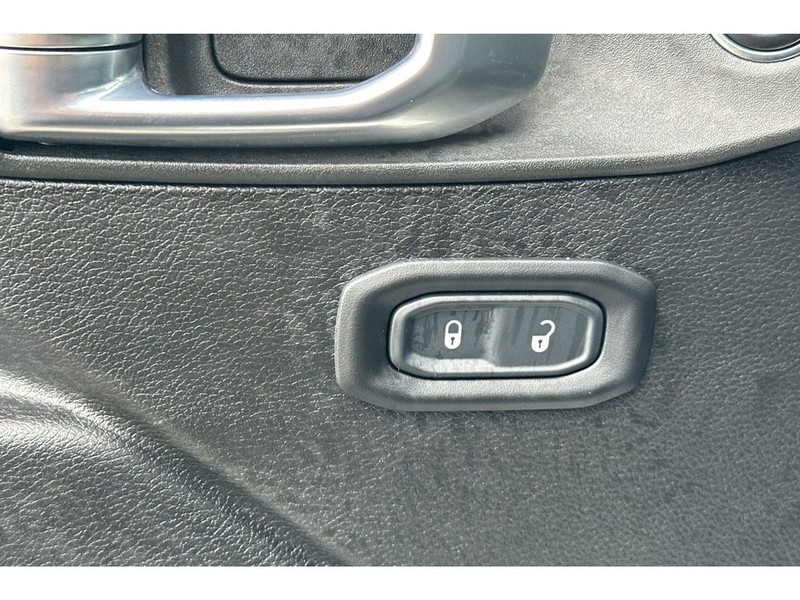 Jeep Gladiator Vehicle Full-screen Gallery Image 12