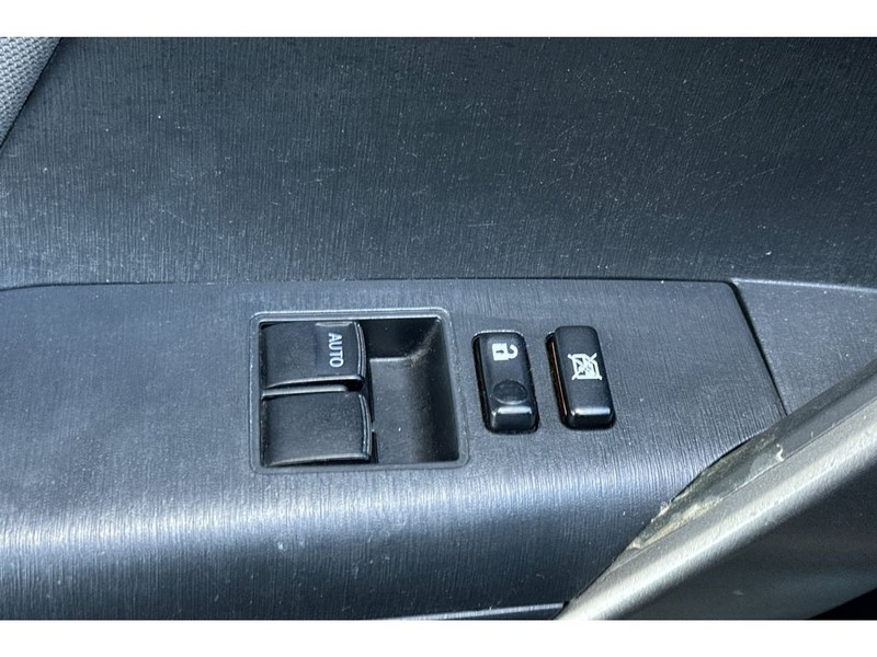 Scion tC Vehicle Full-screen Gallery Image 12