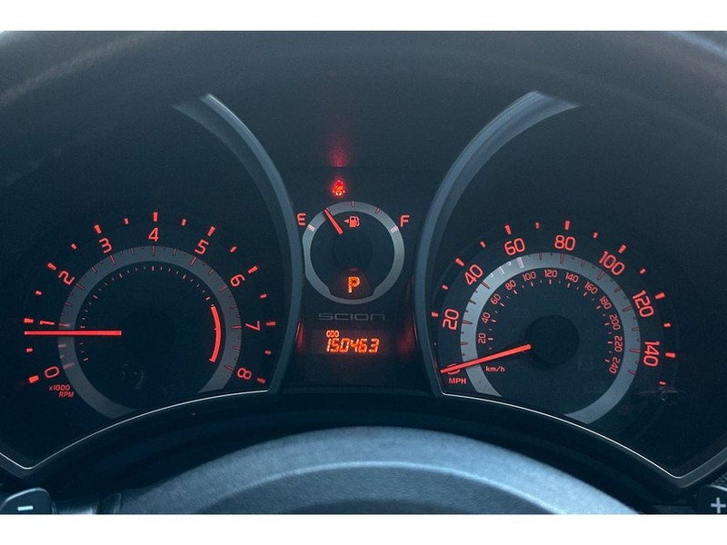 Scion tC Vehicle Full-screen Gallery Image 25