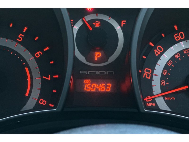Scion tC Vehicle Full-screen Gallery Image 26