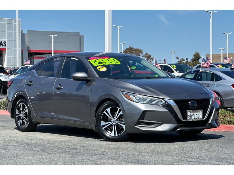 Nissan Sentra Vehicle Full-screen Gallery Image 02