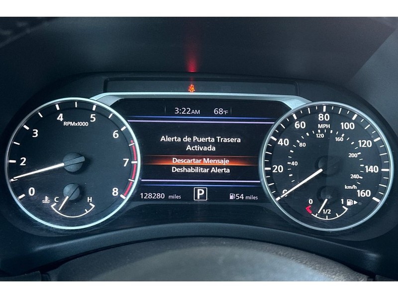 Nissan Sentra Vehicle Full-screen Gallery Image 27