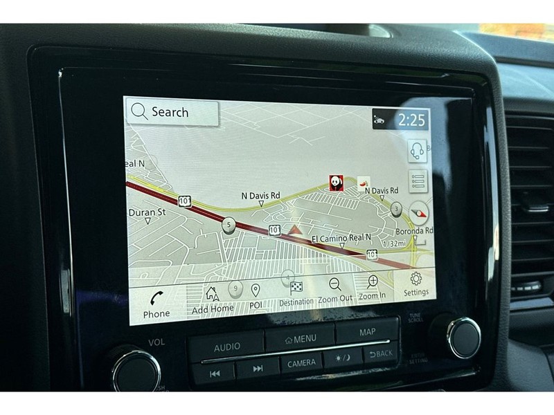 Nissan Frontier Vehicle Full-screen Gallery Image 20
