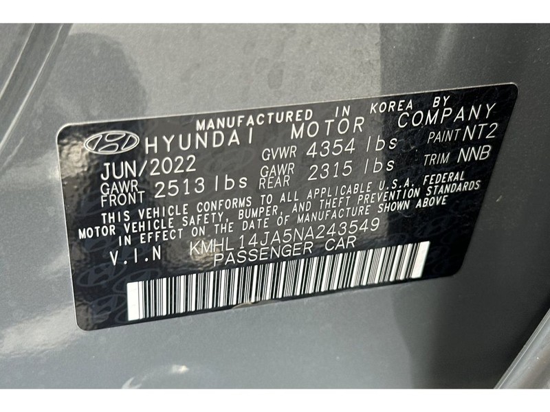 Hyundai Sonata Vehicle Full-screen Gallery Image 33