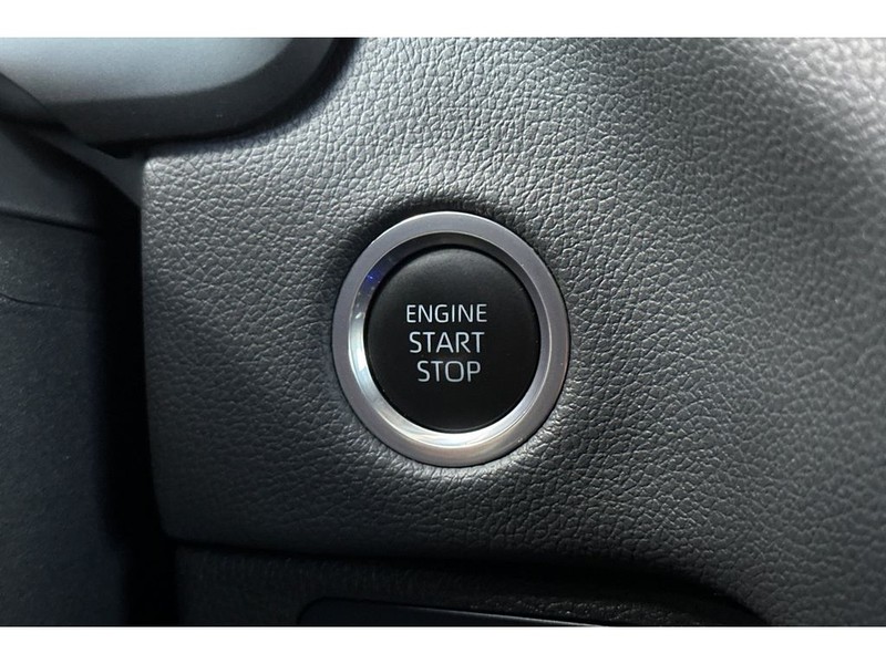 Toyota Tundra Vehicle Full-screen Gallery Image 25