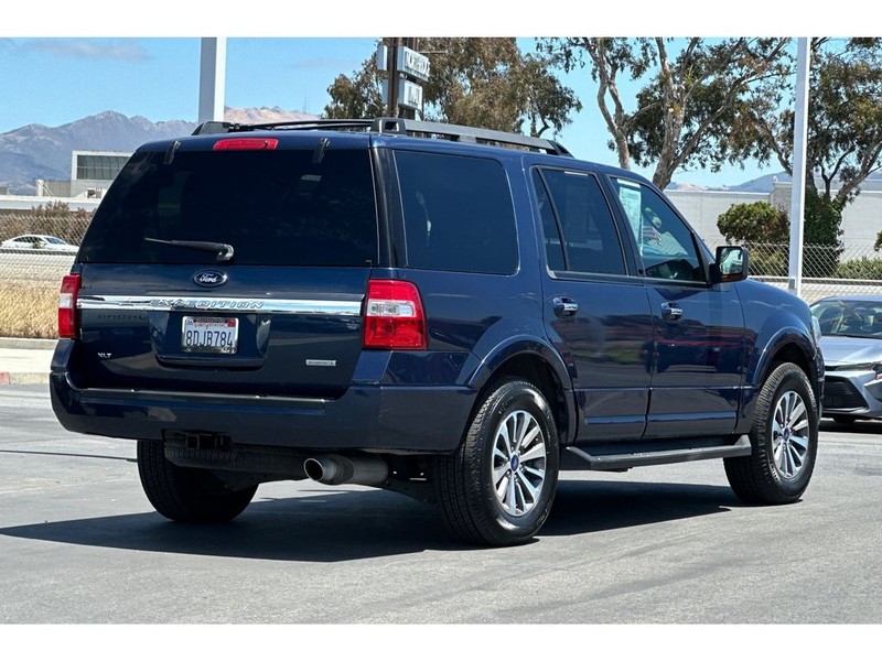 Ford Expedition Vehicle Full-screen Gallery Image 04
