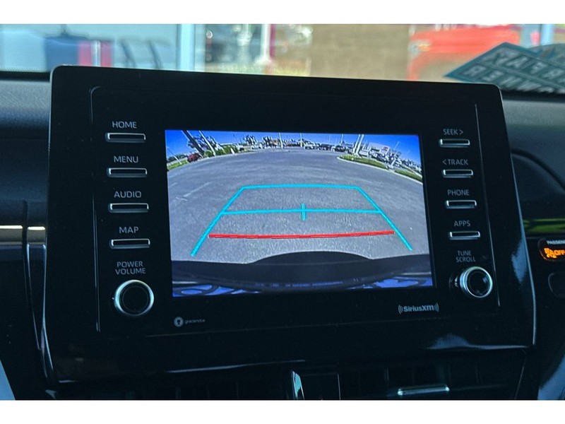 Toyota Camry Vehicle Full-screen Gallery Image 20
