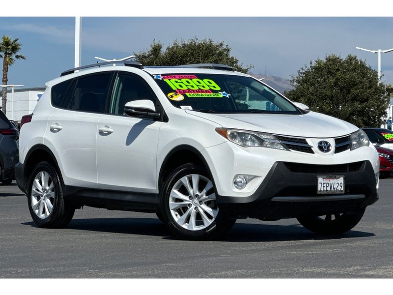 Toyota RAV4 Vehicle Full-screen Gallery Image 02