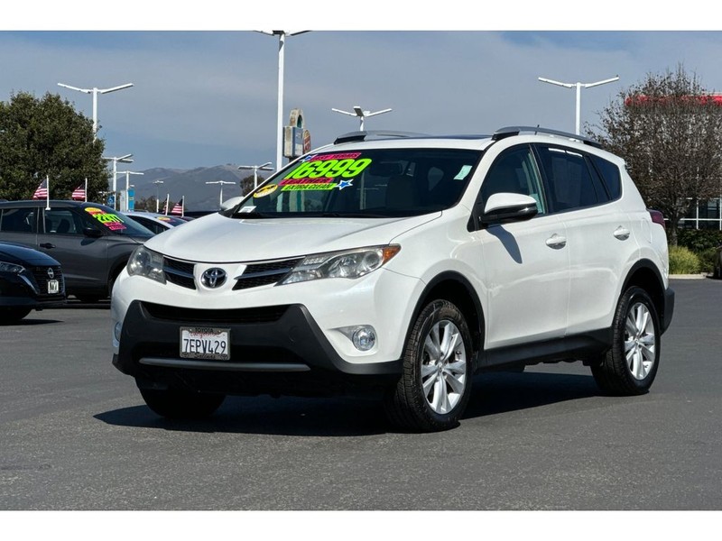 Toyota RAV4 Vehicle Full-screen Gallery Image 08