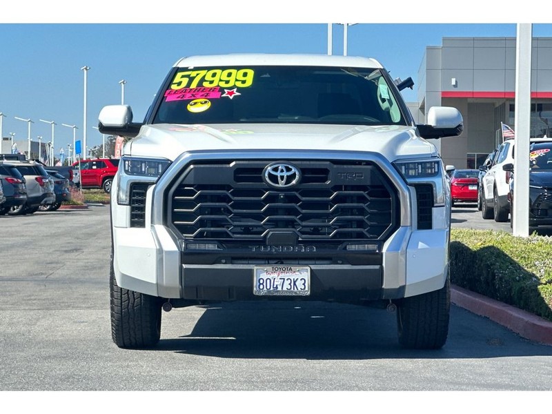 Toyota Tundra Vehicle Full-screen Gallery Image 09