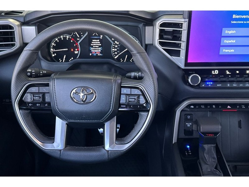 Toyota Tundra Vehicle Full-screen Gallery Image 16