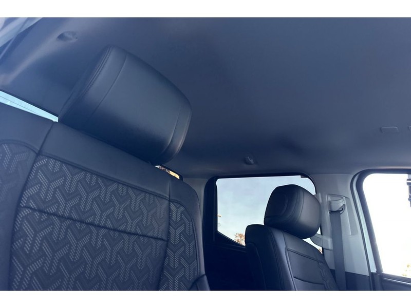 Toyota Tundra Vehicle Full-screen Gallery Image 18