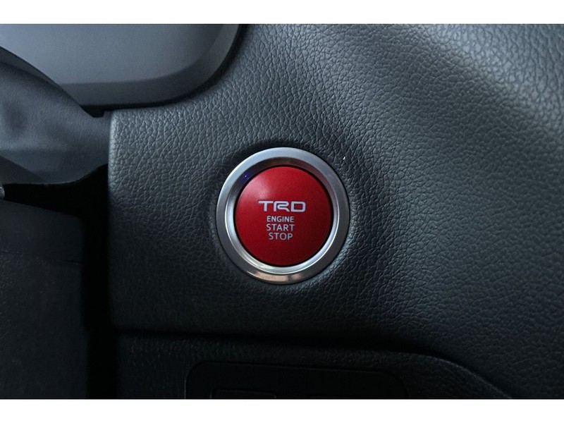 Toyota Tundra Vehicle Full-screen Gallery Image 25
