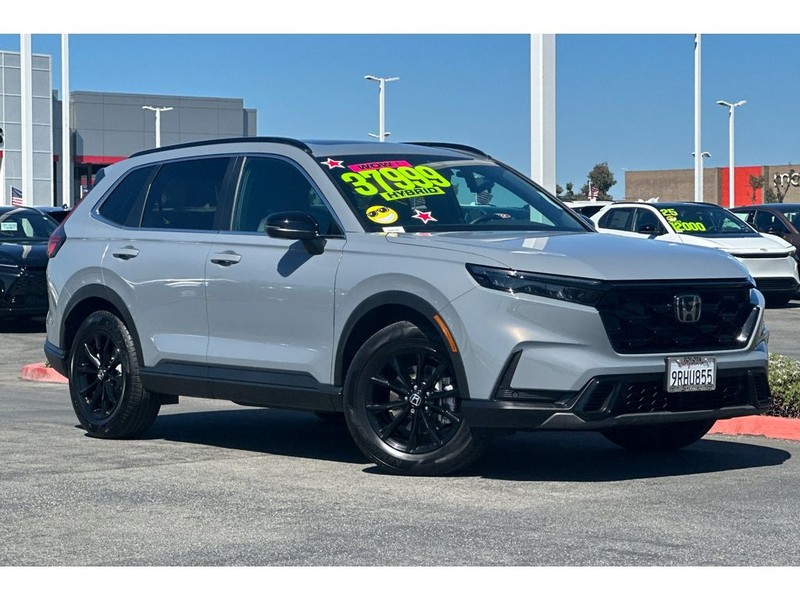 Honda CR-V Hybrid Vehicle Full-screen Gallery Image 02