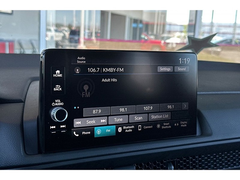 Honda CR-V Hybrid Vehicle Full-screen Gallery Image 21