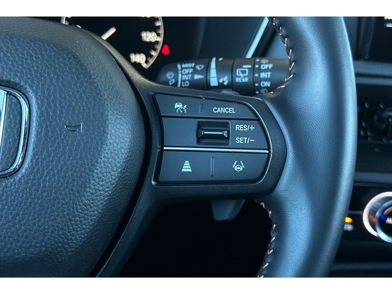 Honda CR-V Hybrid Vehicle Full-screen Gallery Image 28