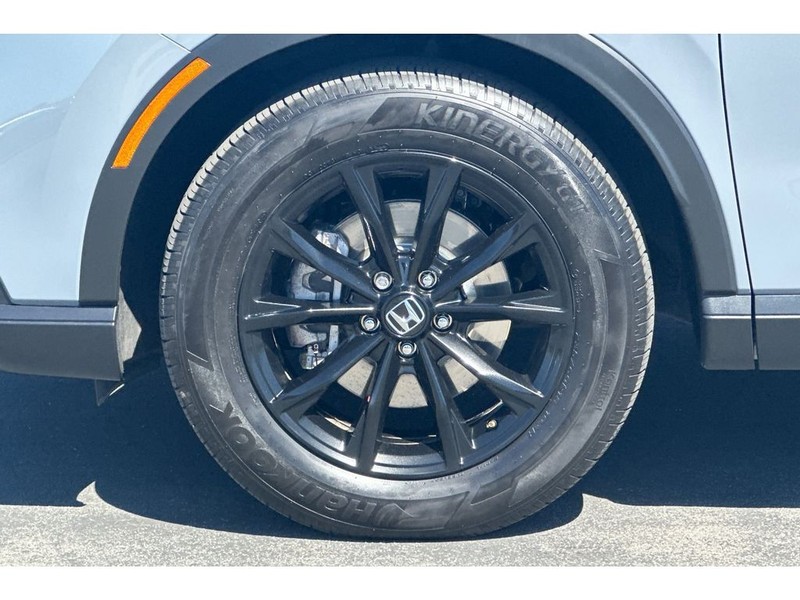 Honda CR-V Hybrid Vehicle Full-screen Gallery Image 32