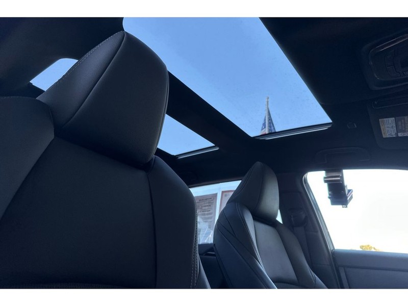 Toyota bZ4X Vehicle Full-screen Gallery Image 19