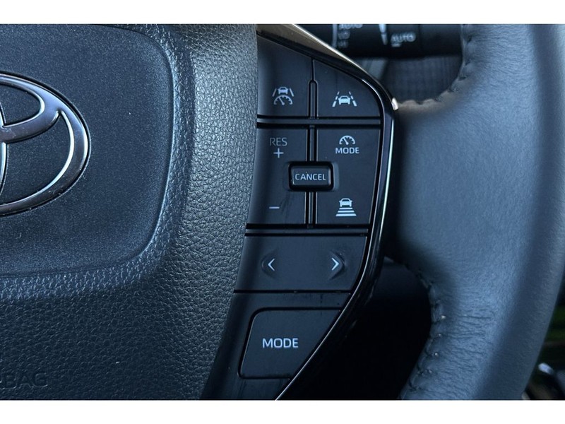 Toyota bZ4X Vehicle Full-screen Gallery Image 28