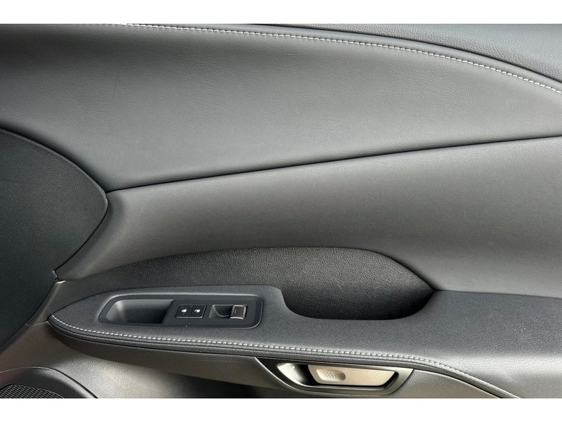 Lexus RX 350h Vehicle Full-screen Gallery Image 20
