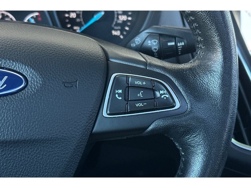 Ford Focus Vehicle Full-screen Gallery Image 27