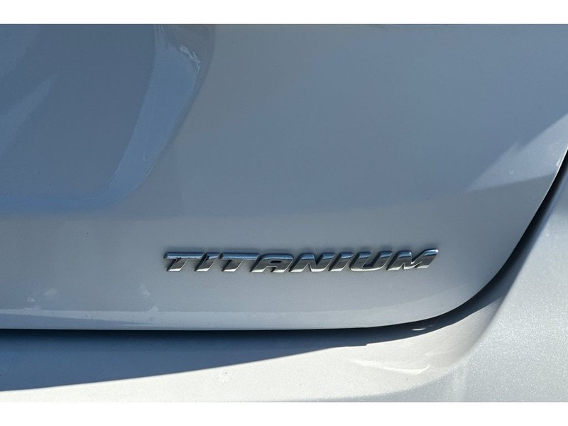 Ford Focus Vehicle Full-screen Gallery Image 32