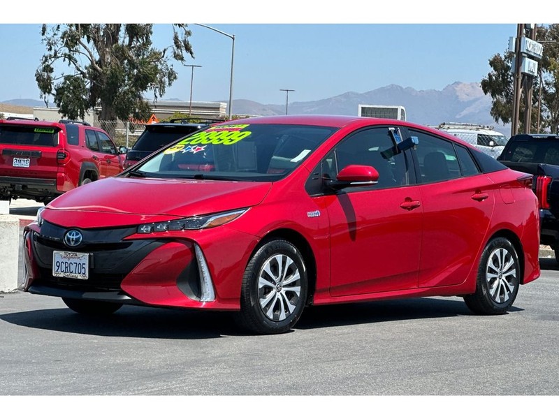 Toyota Prius Prime Vehicle Full-screen Gallery Image 08