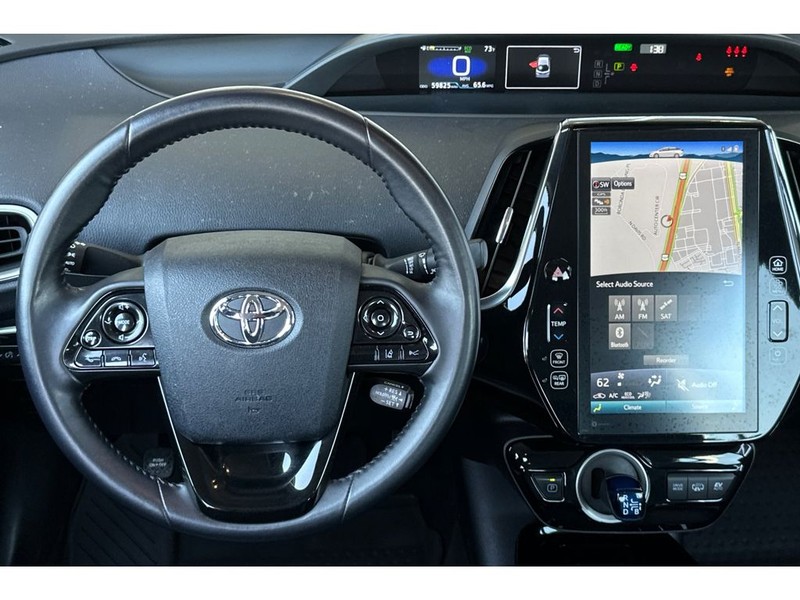 Toyota Prius Prime Vehicle Full-screen Gallery Image 15