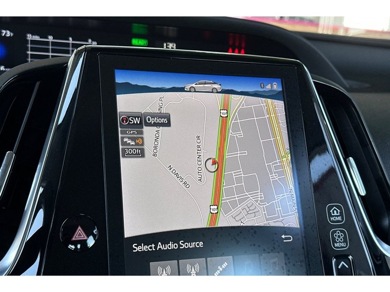 Toyota Prius Prime Vehicle Full-screen Gallery Image 21
