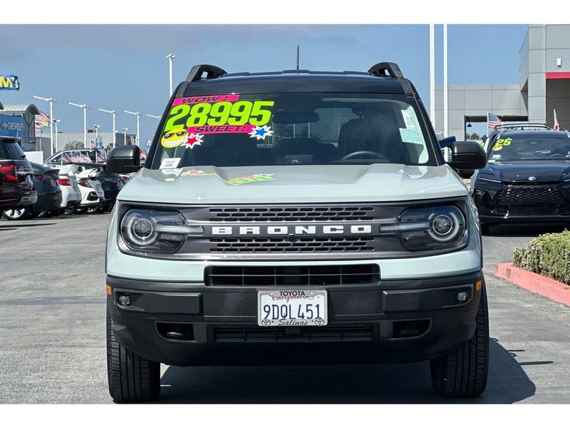 Ford Bronco Sport Vehicle Full-screen Gallery Image 09