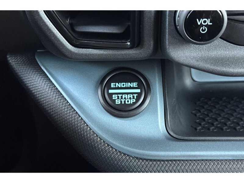 Ford Bronco Sport Vehicle Full-screen Gallery Image 25