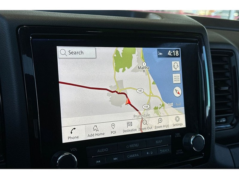 Nissan Frontier Vehicle Full-screen Gallery Image 21