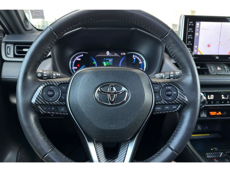 Toyota RAV4 Vehicle Full-screen Gallery Image 28