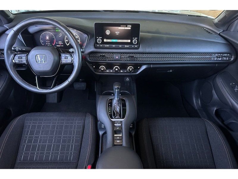 Honda HR-V Vehicle Full-screen Gallery Image 14