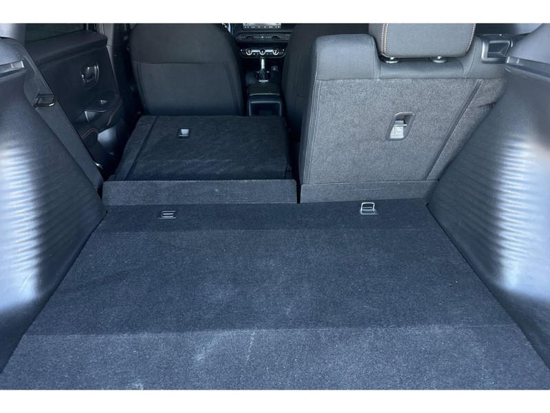 Honda HR-V Vehicle Full-screen Gallery Image 16