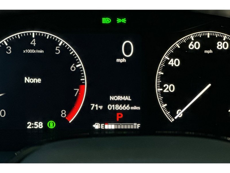 Honda HR-V Vehicle Full-screen Gallery Image 30