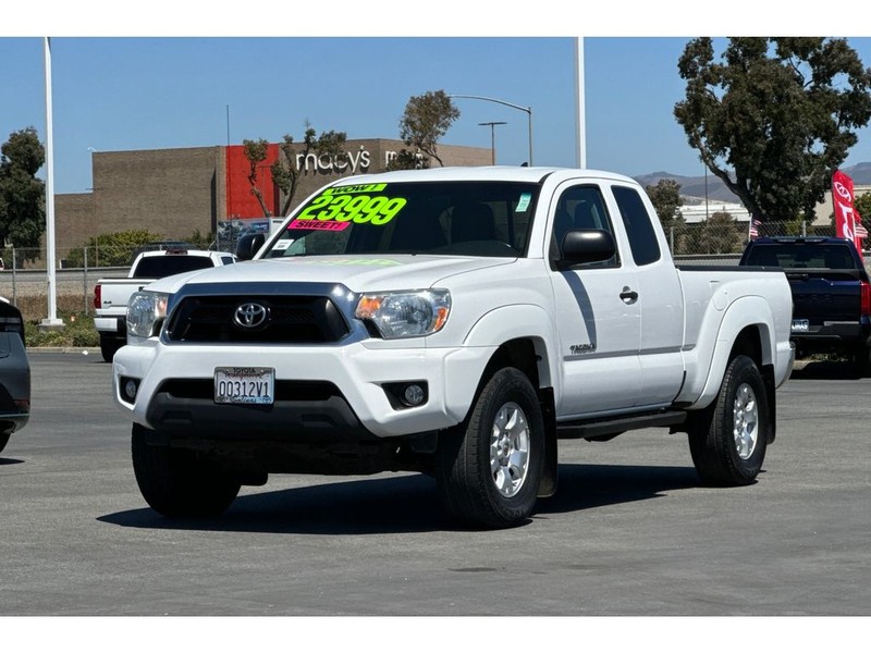 Toyota Tacoma Vehicle Full-screen Gallery Image 08