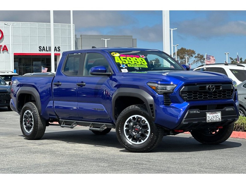Toyota Tacoma Vehicle Full-screen Gallery Image 02