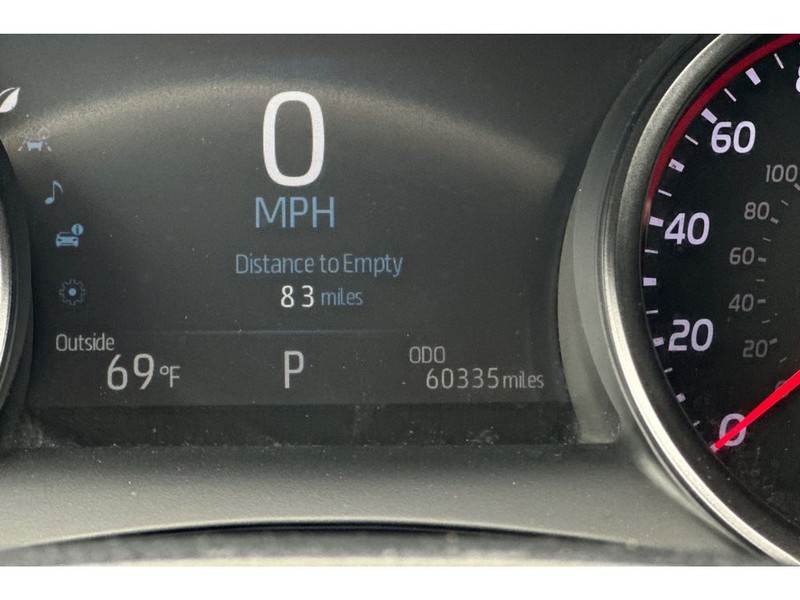 Toyota Camry Vehicle Full-screen Gallery Image 29