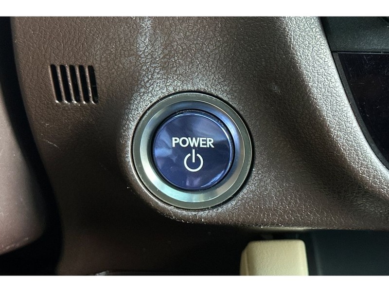 Lexus RX 450h Vehicle Full-screen Gallery Image 26