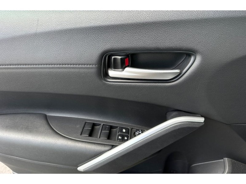 Toyota Corolla Cross Vehicle Full-screen Gallery Image 11
