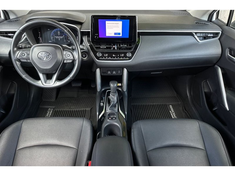 Toyota Corolla Cross Vehicle Full-screen Gallery Image 15
