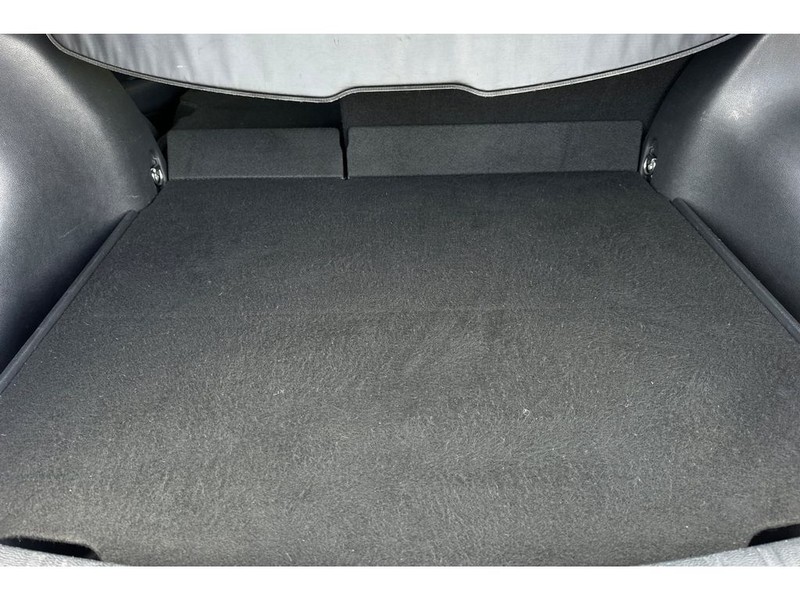 Toyota Corolla Cross Vehicle Full-screen Gallery Image 17