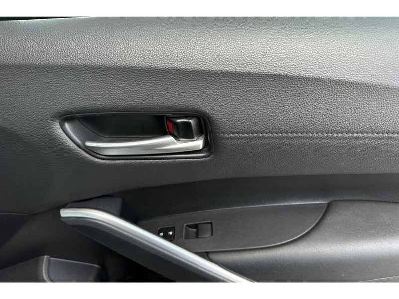 Toyota Corolla Cross Vehicle Full-screen Gallery Image 20