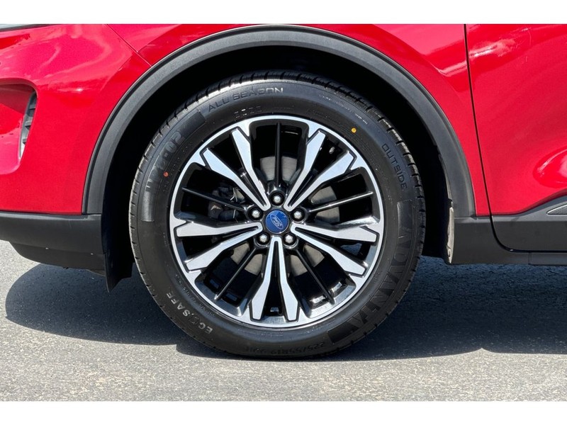 Ford Escape Vehicle Full-screen Gallery Image 29