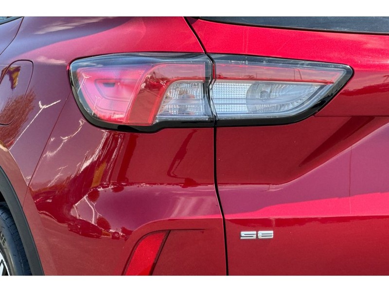 Ford Escape Vehicle Full-screen Gallery Image 30