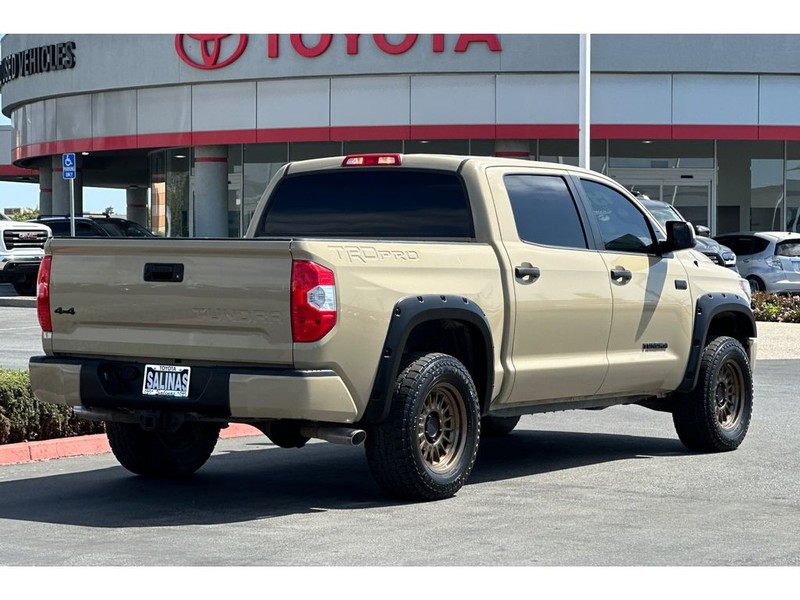Toyota Tundra Vehicle Full-screen Gallery Image 04